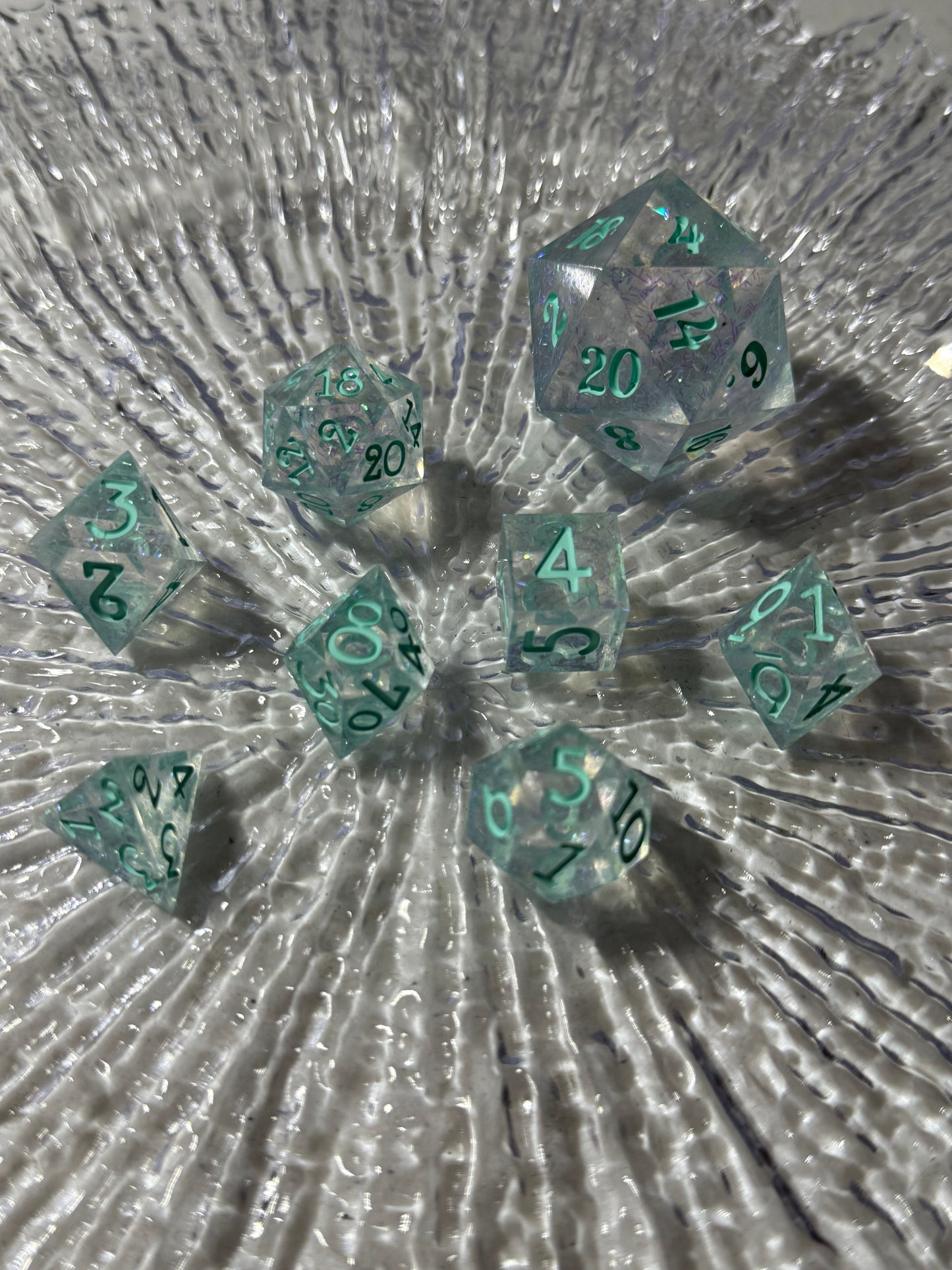 Twinkly 8pc Dice Set
