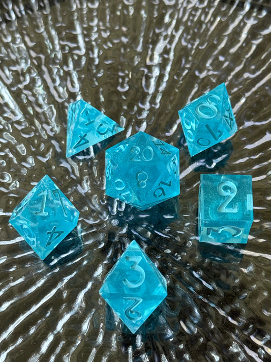 Clear Blue 6pc Dice Set