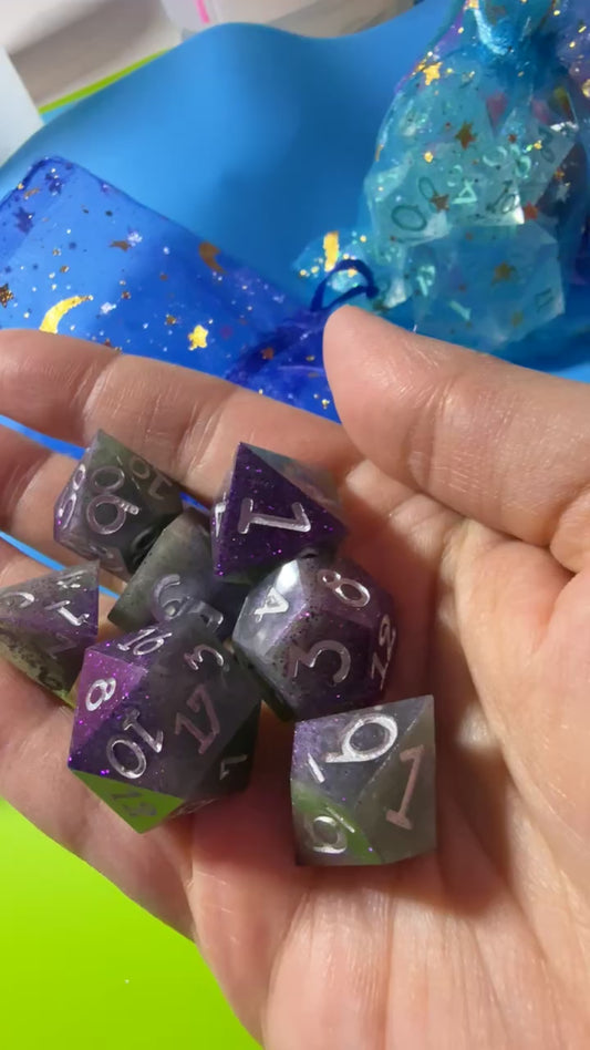 Purple and Gray 7pc Dice Set